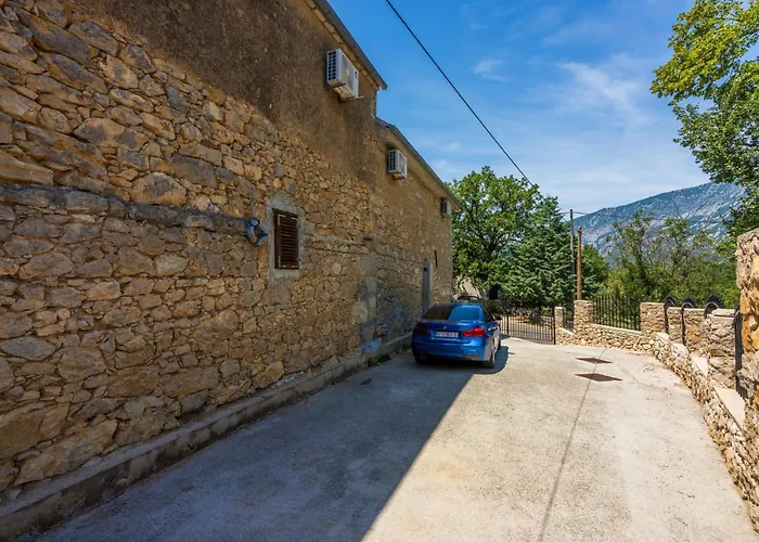 Nyaraló Lisko Tribalj